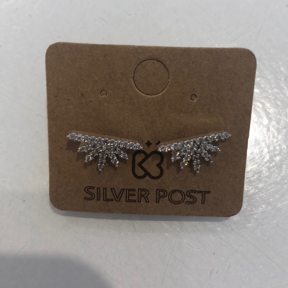 CZ Studded Earring - Picture 2 of 3